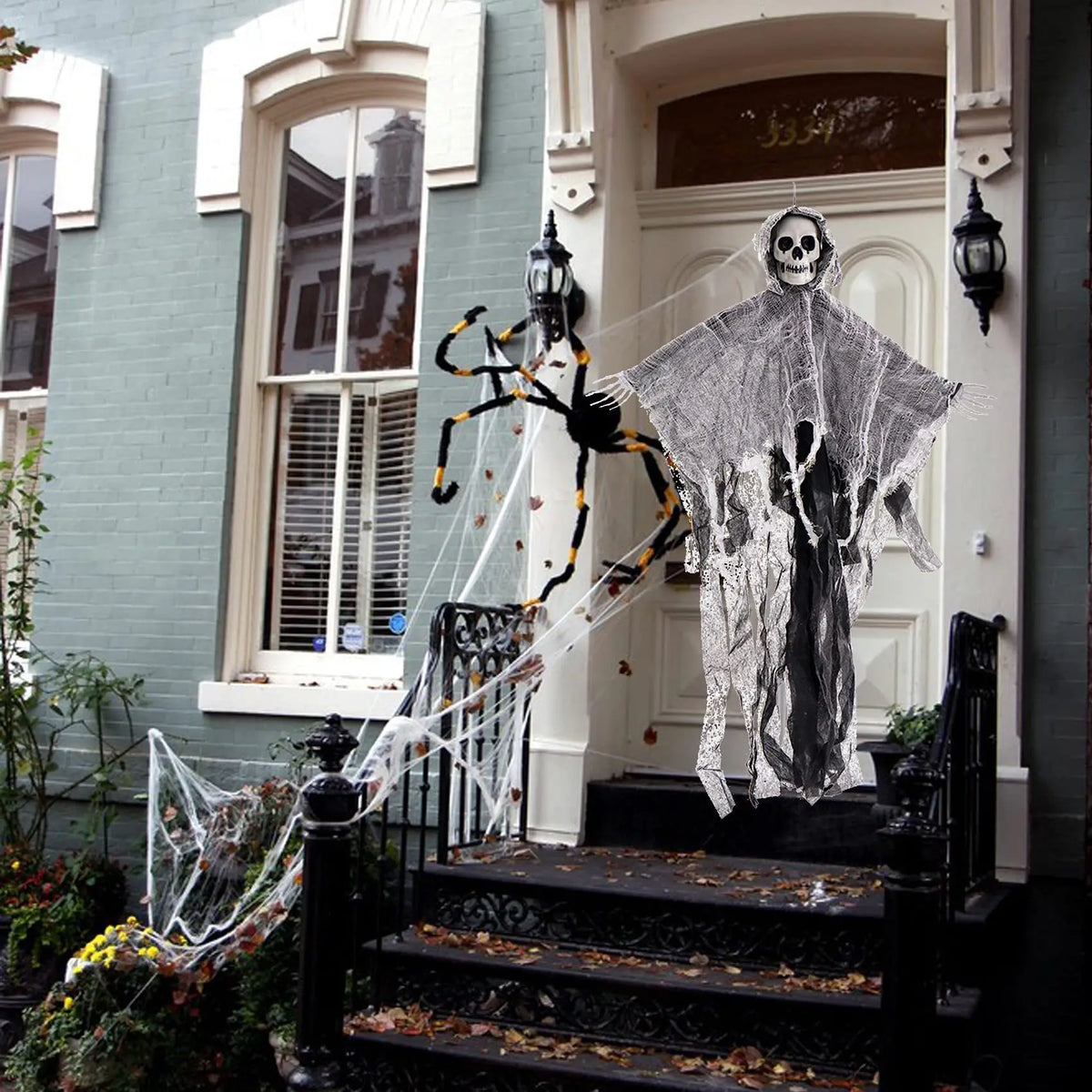 Halloween Hanging Skeleton Ghost Decoration — Creepy Gauze Ornament for Yards & Haunted Houses