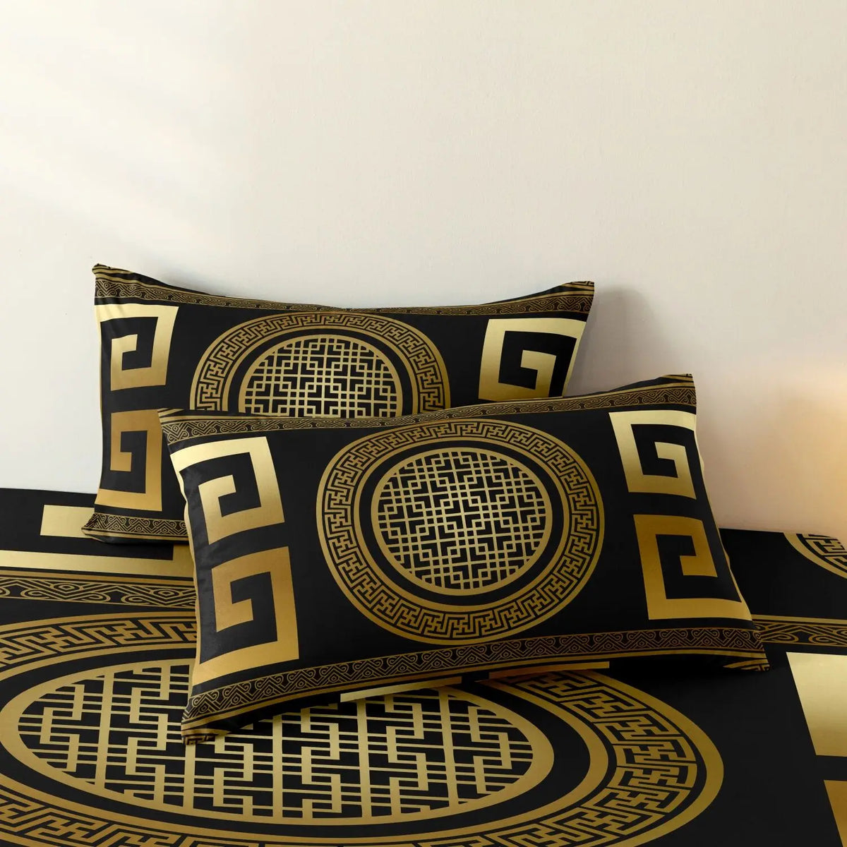 Luxury Baroque Geometric Duvet Cover Set (3-Piece)